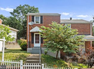 2453 S Monroe St, Arlington, VA 22206