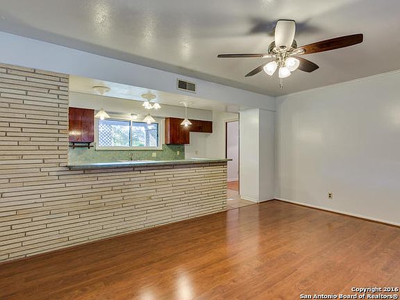 5th image of 8611 Sagebrush Ln