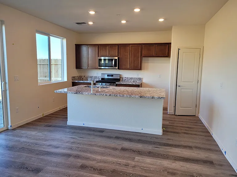 4886 Black Falcon Way — Photo 6