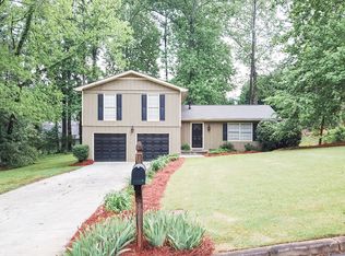 672 Emerald Forest Cir, Lawrenceville, GA 30044