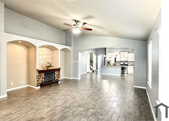 3rd image of 7403 Cypress Pin Oak Dr