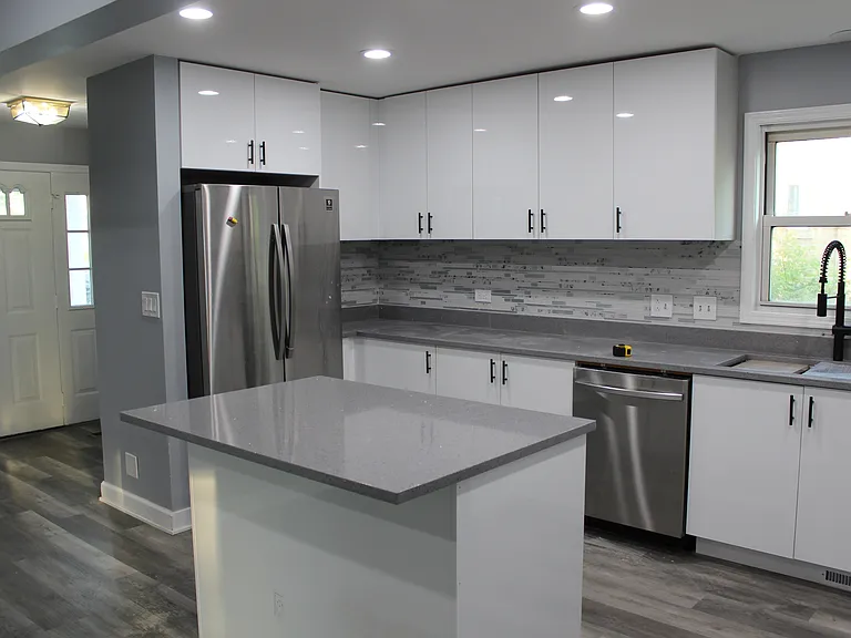 8134 N Merrill St — Photo 5