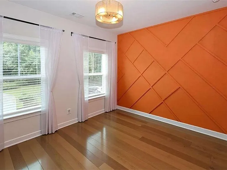 1860 Commons Pl NW — Photo 17