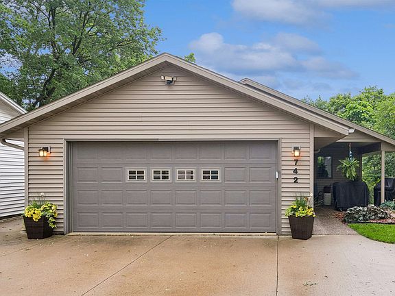 2nd image of 742 Clarke Dr