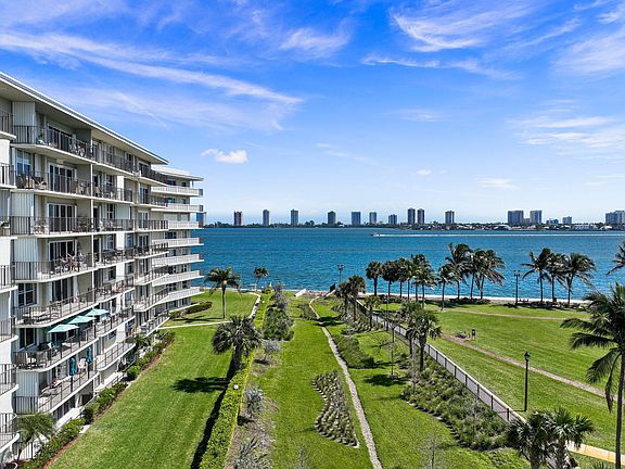 3rd image of 801 S Lake Shore Drive #312