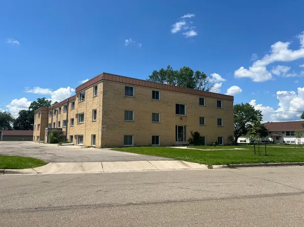 Eastwood Manor Apartments, 1532 10th St SE #1A, Rochester, MN 55904