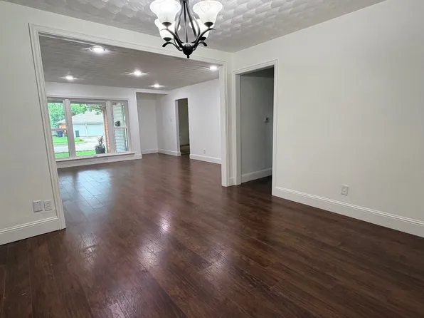 1306 Carroll Dr, Garland, TX 75041
