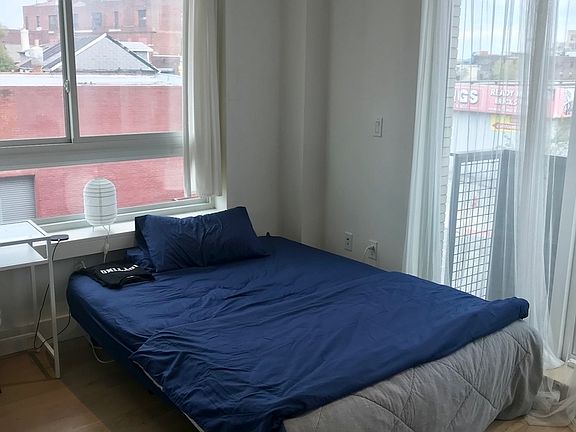 3rd image of 246 Johnson Ave #1DD