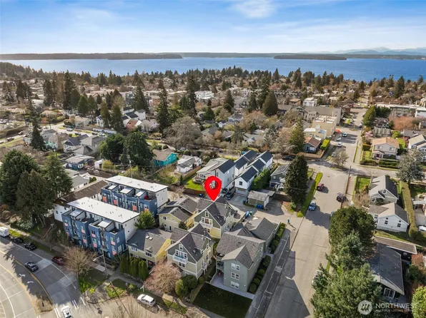5907 40th Avenue SW #A, Seattle, WA 98136