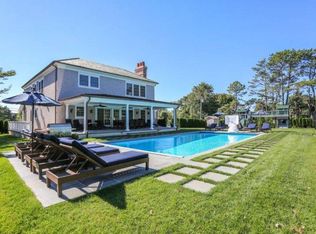 39 Middle Pond Rd, Southampton, NY 11968