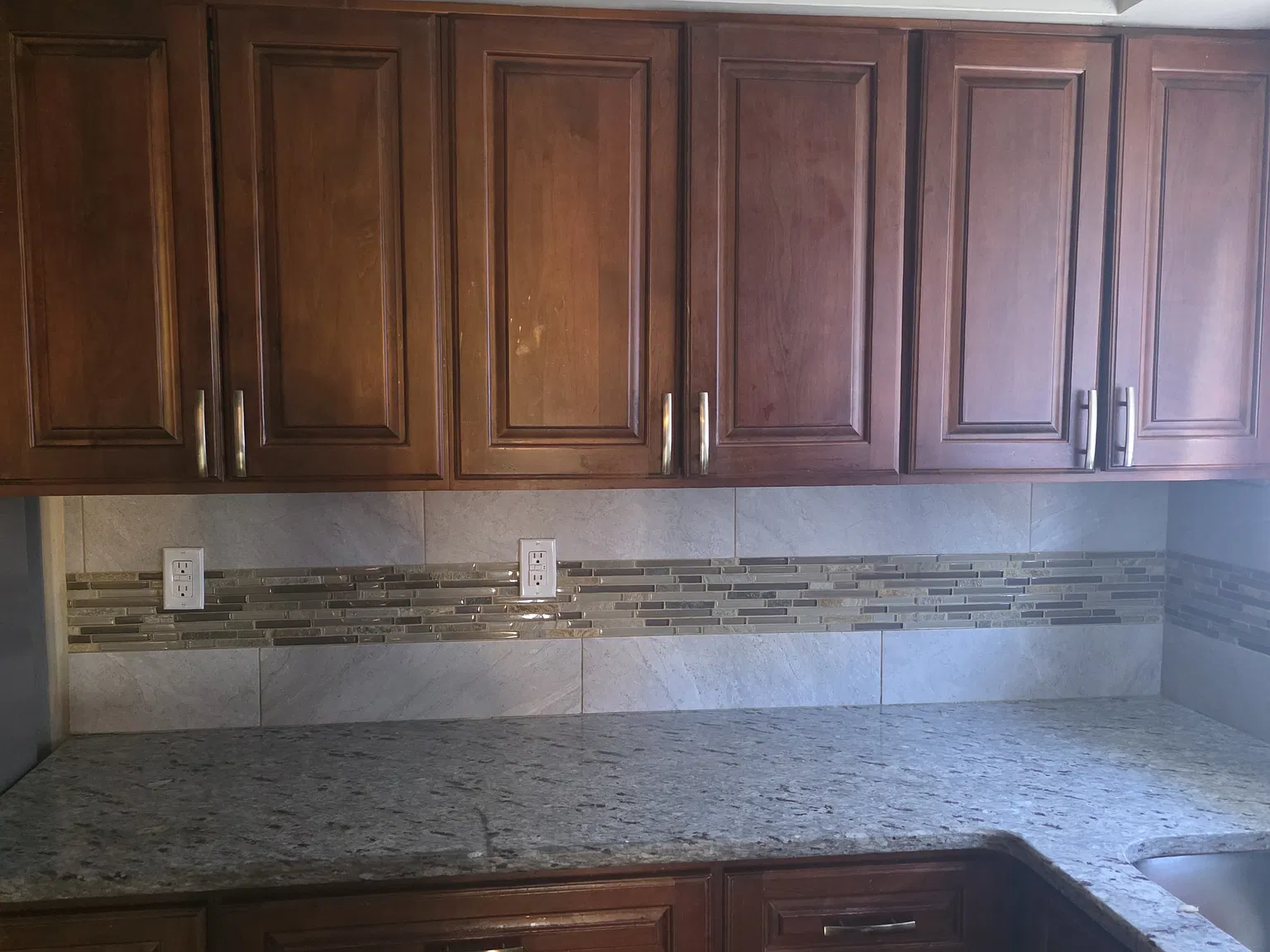 3 bed, 2300 sqft, $3,000 — Photo 4