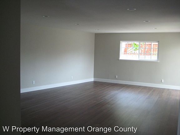3rd image of 704 Southshore Dr