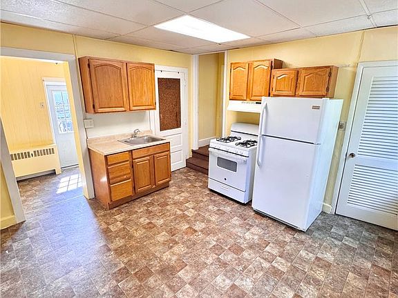 5th image of 1847 E Emmaus Ave #4