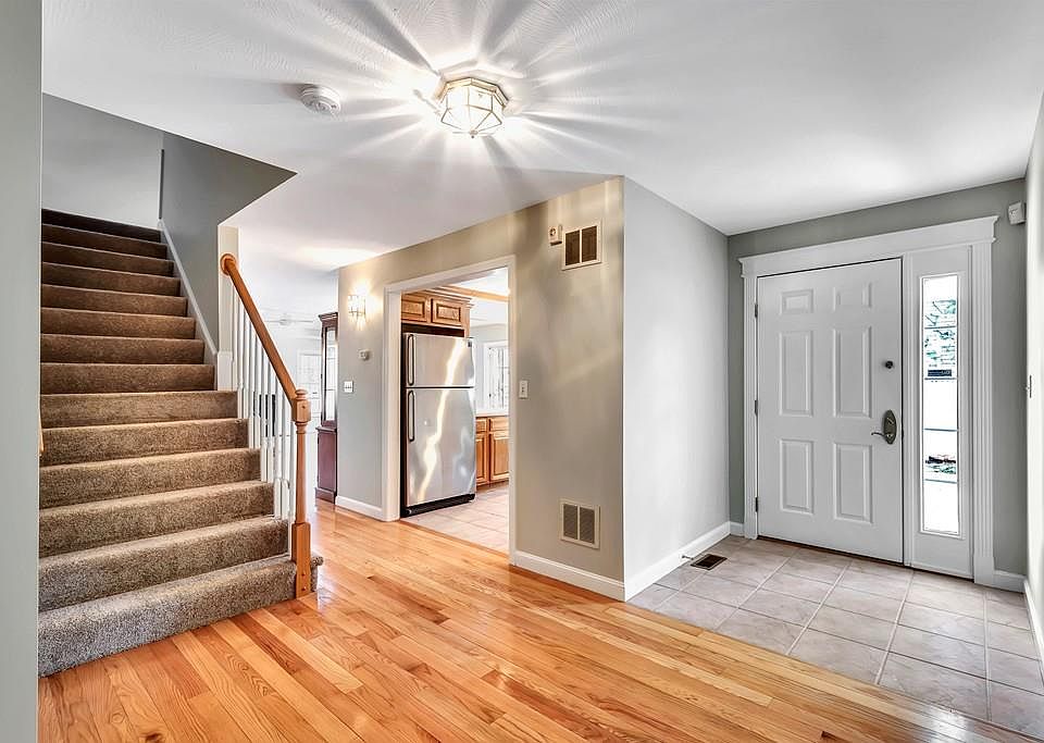 15 Wildwood Dr Southborough MA 01772 Apartments for Rent Zillow