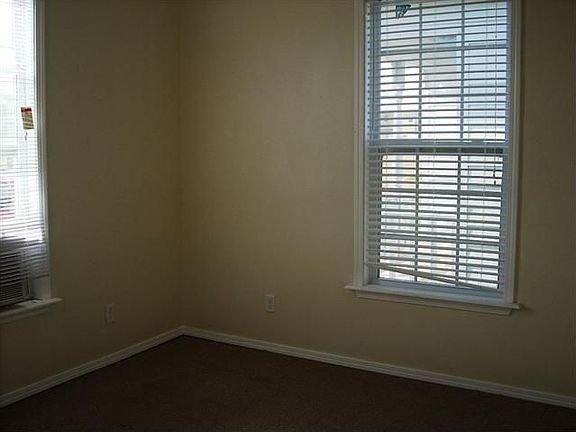 2nd image of 706 40th St