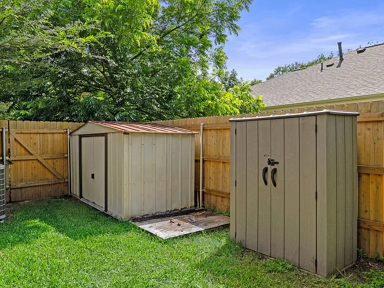 6700 Carisbrooke Ln — Photo 25