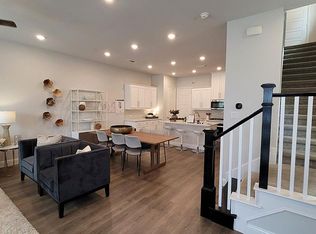 302 Almanor St, The Colony, TX 75056
