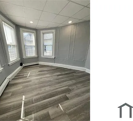 37 Parker Ave — Photo 5