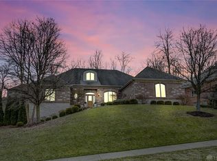 2833 Ash Ridge Dr, Dayton, OH 45434