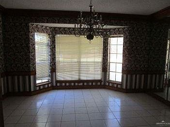 4th image of 216 E Verdin Ave