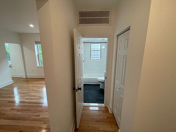 2nd image of 3220 12th St NE APT 25
