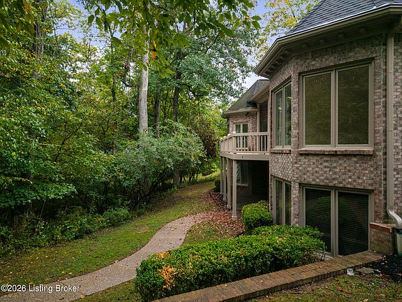 4th image of 5510 Timber Ridge Dr