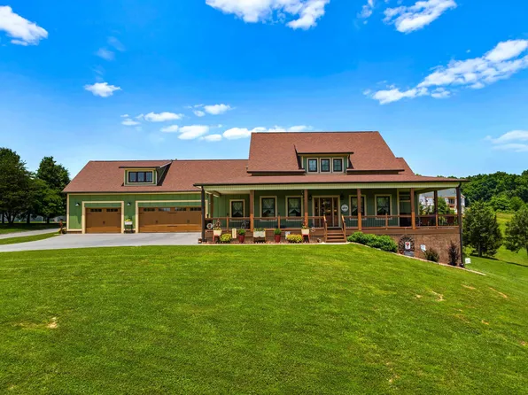 2545 Amanda Ln, Sevierville, TN 37876