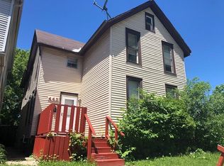 443 N 28th St, Milwaukee, WI 53208