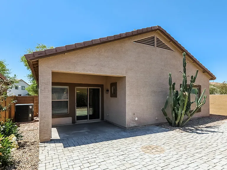 5438 W Pollack St — Photo 16