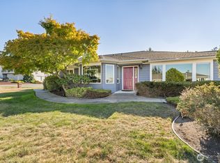 270 Amethyst Dr, Sequim, WA 98382