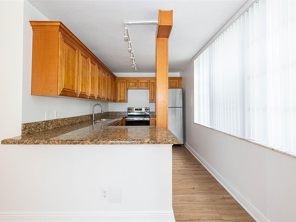 1st image of 9471 Evergreen Place #201