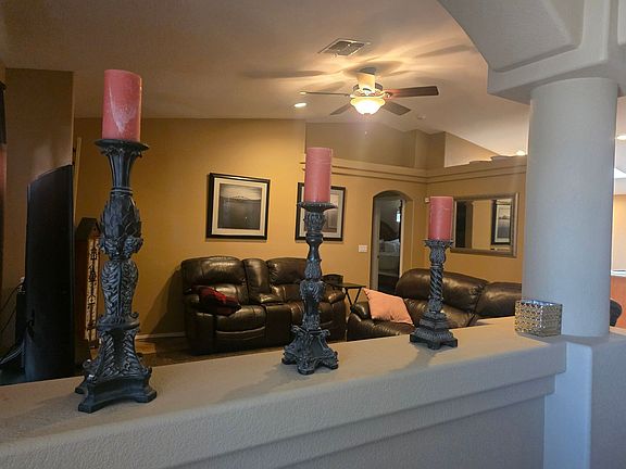 4th image of 2121 E Desert Lakes Dr
