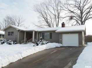 2707 E Columbia Ave, Davenport, IA 52803