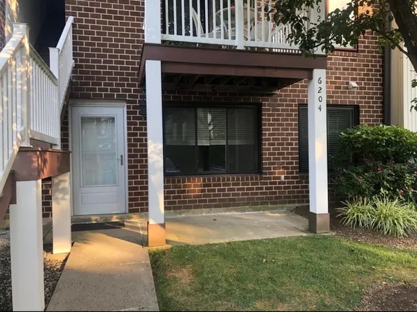 6204 Hilltop Dr, Brookhaven, PA 19015