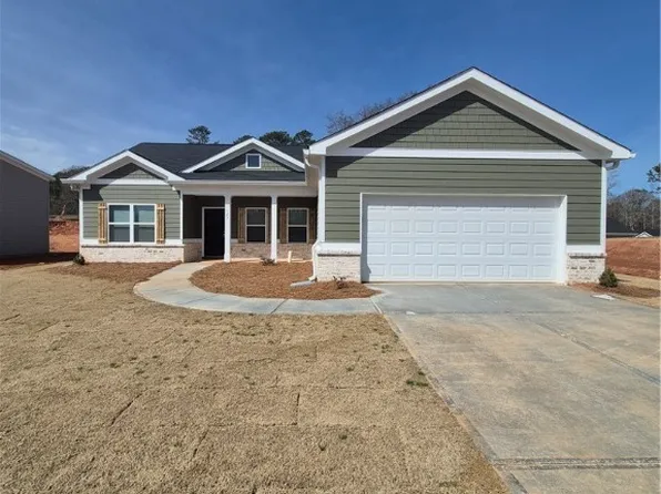 123 Charlotte Circle, Statham, GA 30622