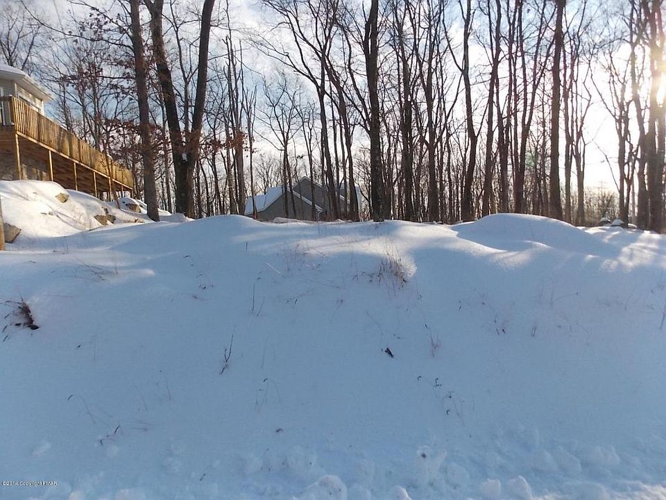 2nd image of 221 Turnberry Ln