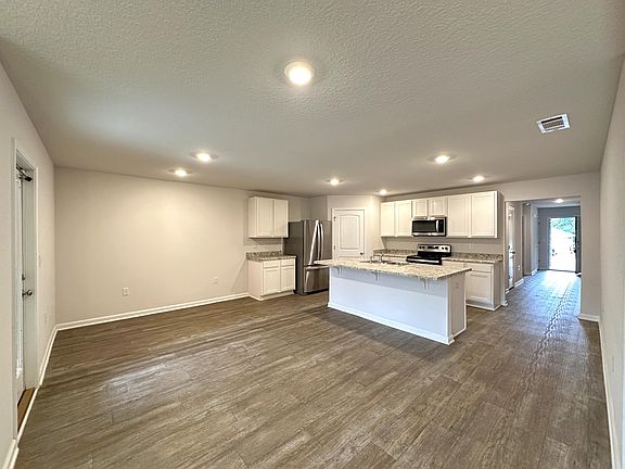 5th image of 3481 Sparco Dr
