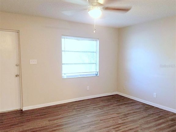 3rd image of 405 New York Ave