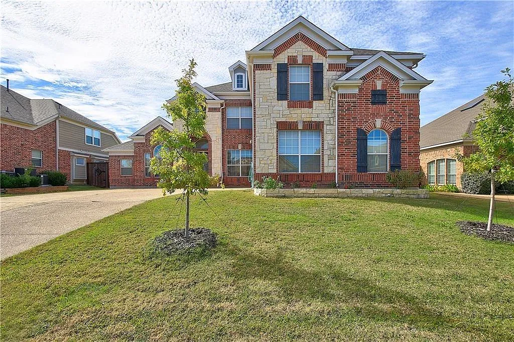 5 bed, 3349 sqft, $3,600 — Photo 1