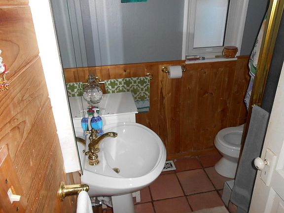 5th image of 825 S Pearl St #House