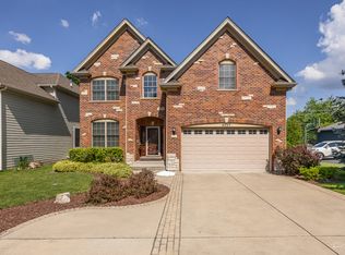 4037 Main St, Downers Grove, IL 60515