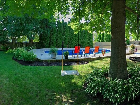 4th image of 17717 Willow Creek Way