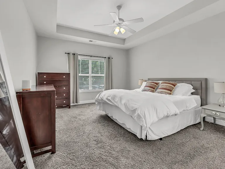 323 Crusaw Dr — Photo 9