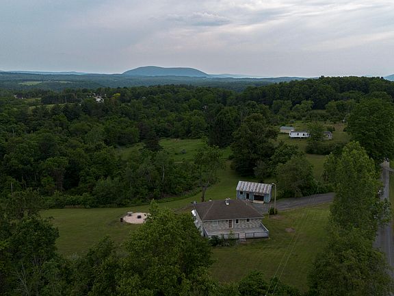 4th image of 264 Cromwell Ridge Rd