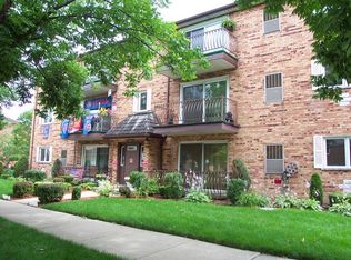 6401 W 64th Pl APT 1W, Chicago, IL 60638