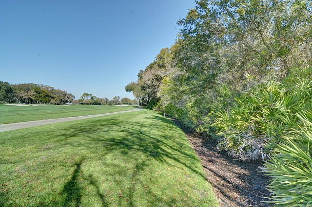 2nd image of 10 Kings Ln