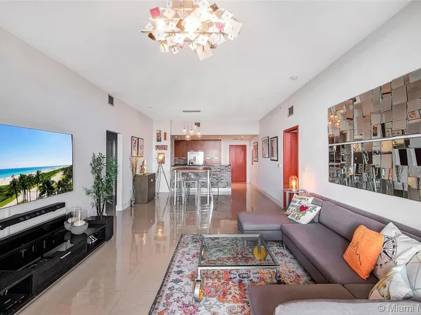 7901 Hispanola Ave APT 806, North Bay Village, FL 33141