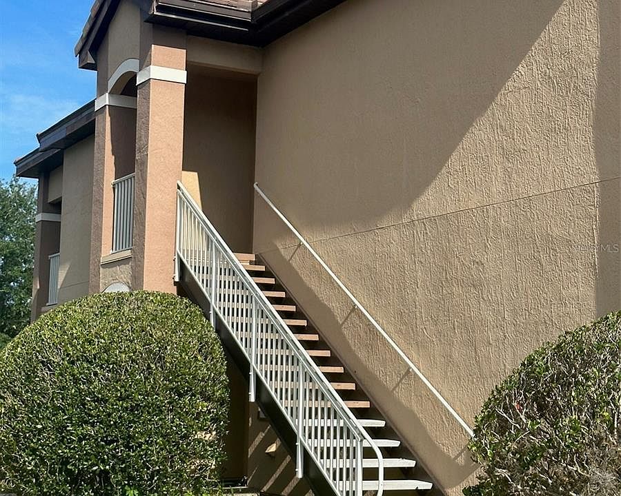 1st image of 13929 Fairway Island Dr APT 821