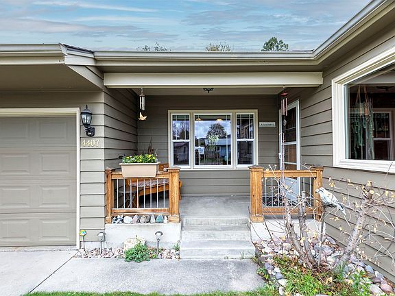 5th image of 4407 Rainbow Dr
