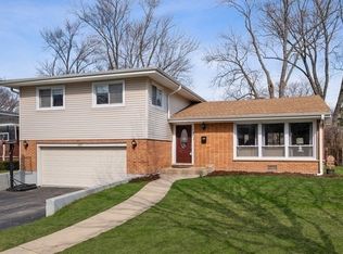 1021 Knollwood Rd, Deerfield, IL 60015